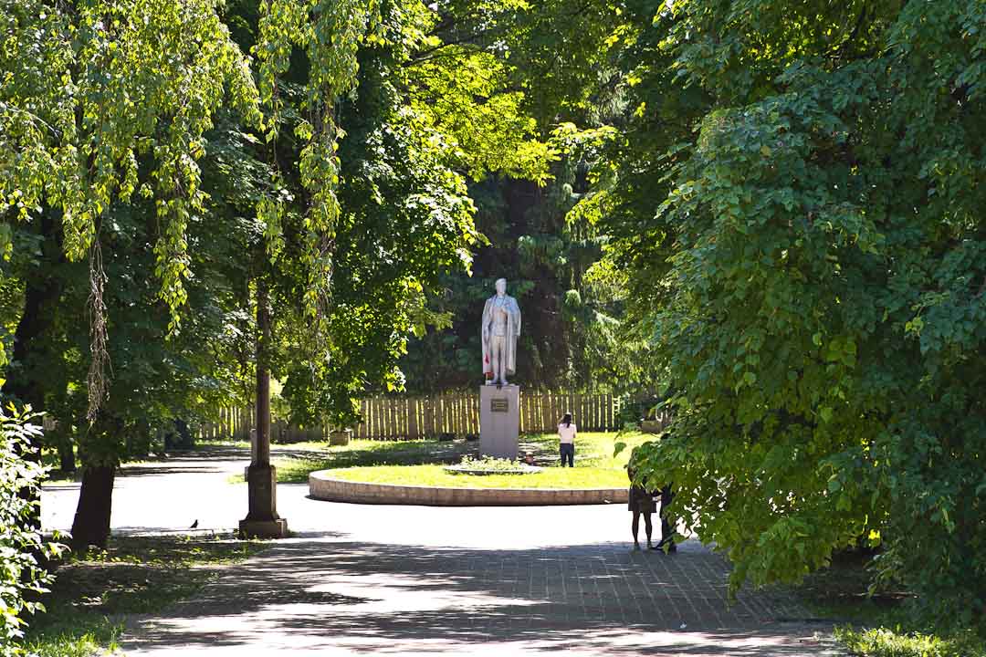 В курском парке Дзержинского появится велодорожка и вход с колоннами