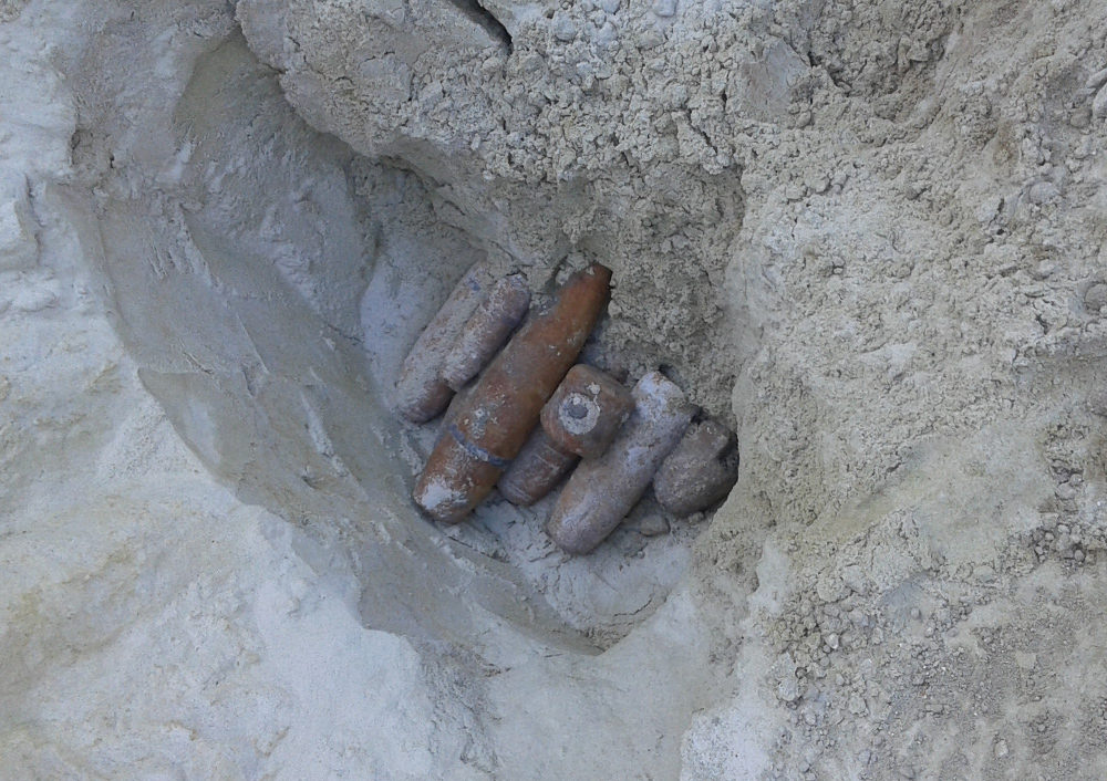 В Курской области рабочие нашли несколько мин